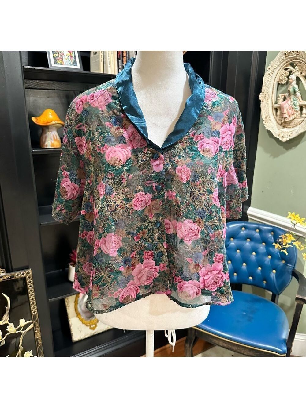 Victoria's Secret Gold Label Green Sheer Rose Top Size Small
